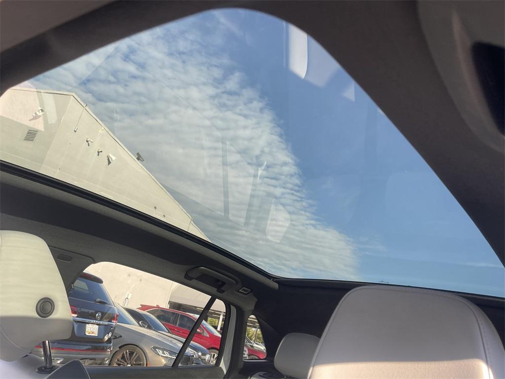 used 2022 Volkswagen ID.4 car, priced at $21,491