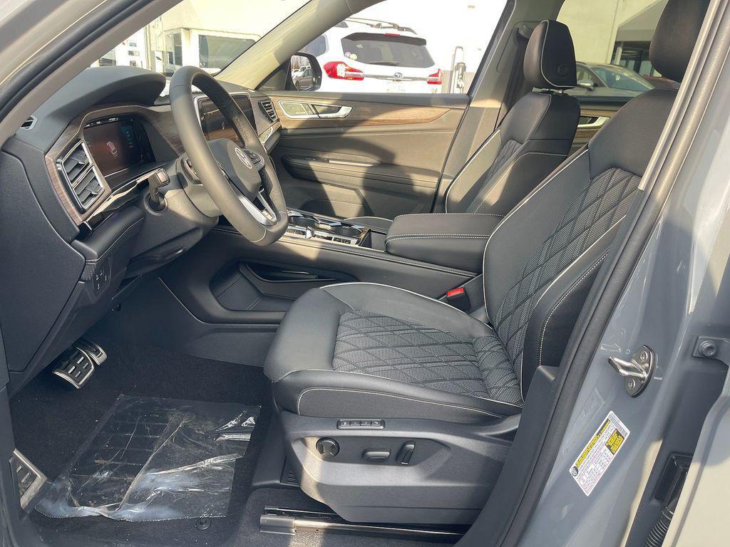 new 2026 Volkswagen Atlas car, priced at $55,312