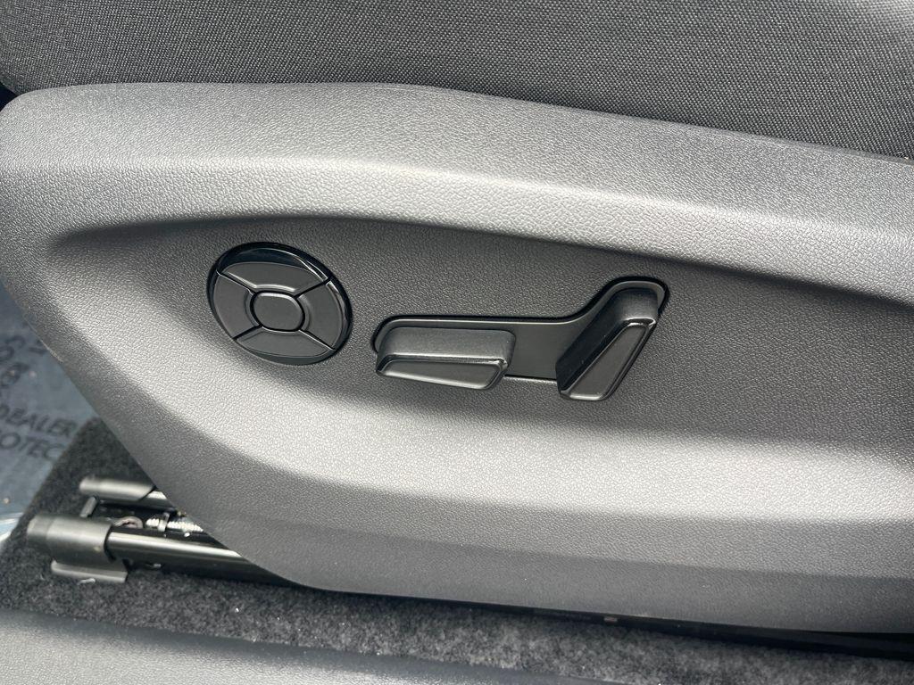 new 2026 Volkswagen Tiguan car, priced at $38,939