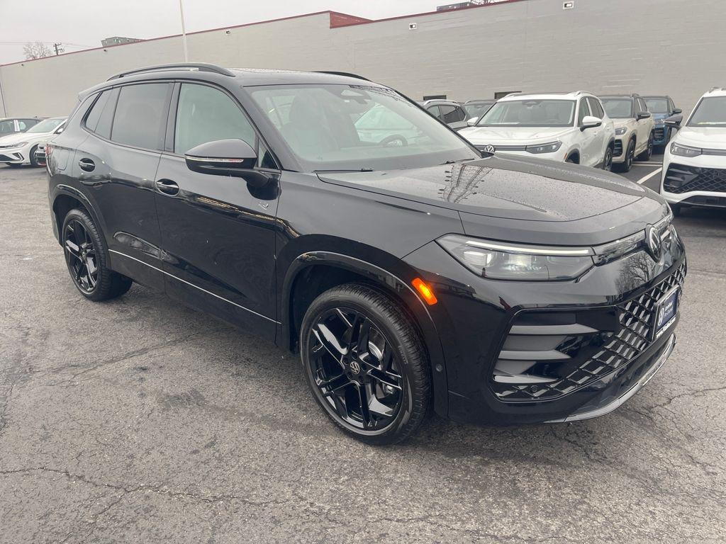 used 2025 Volkswagen Tiguan car, priced at $33,990