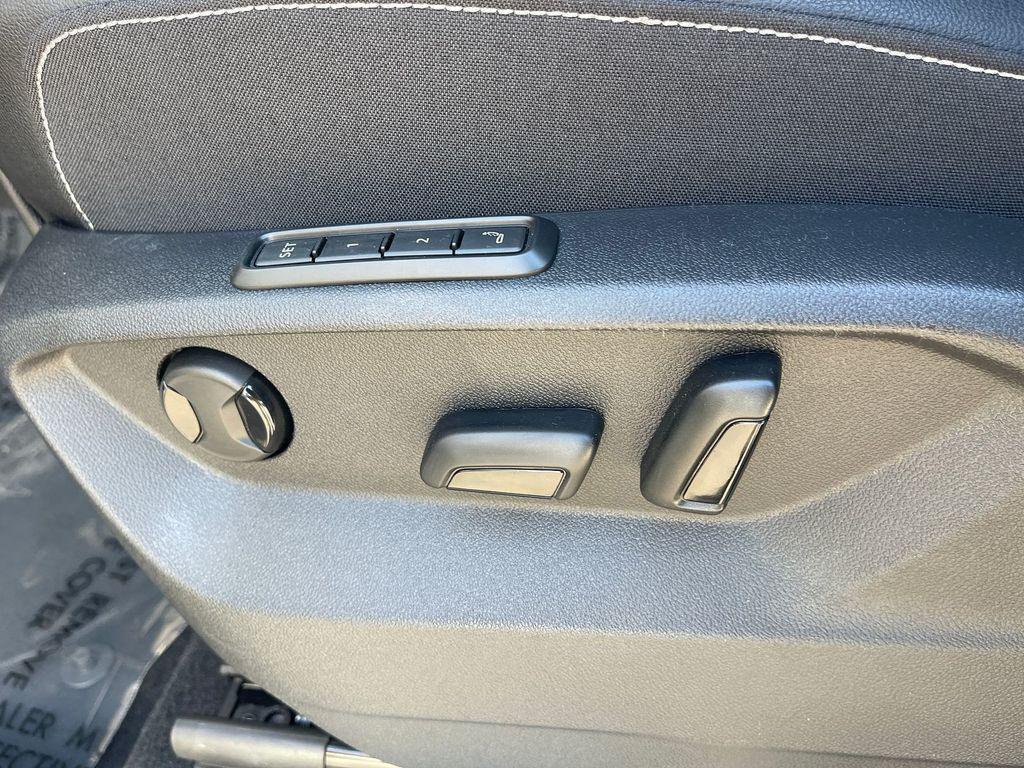 new 2026 Volkswagen Atlas car, priced at $55,251