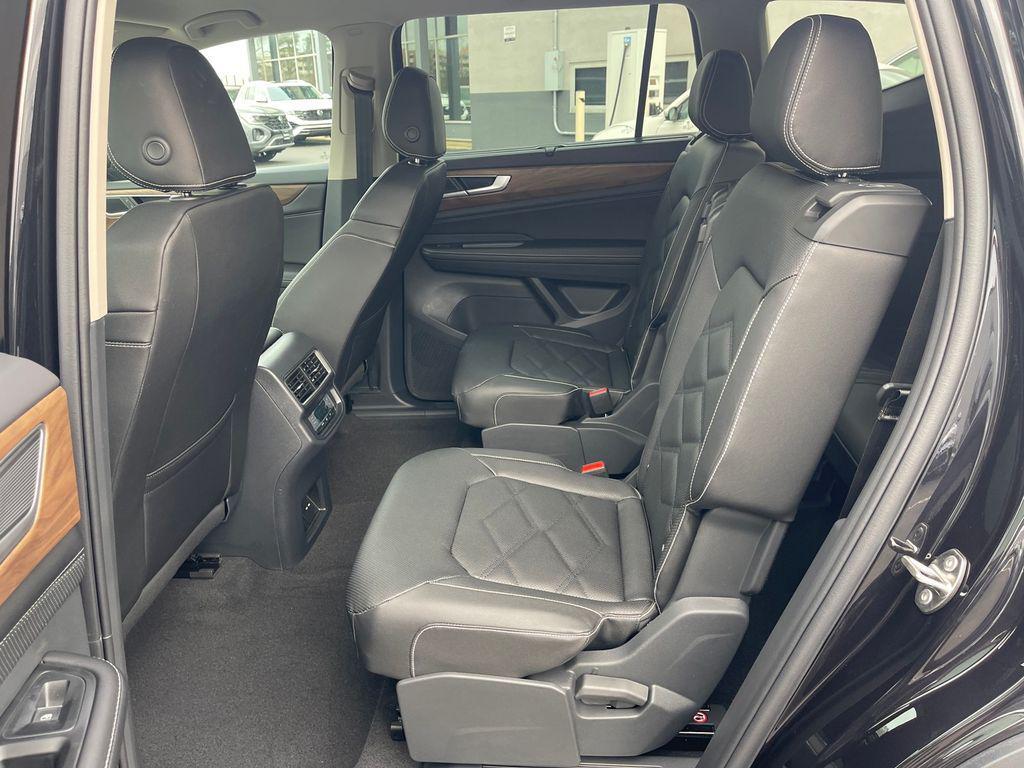 new 2026 Volkswagen Atlas car, priced at $46,008