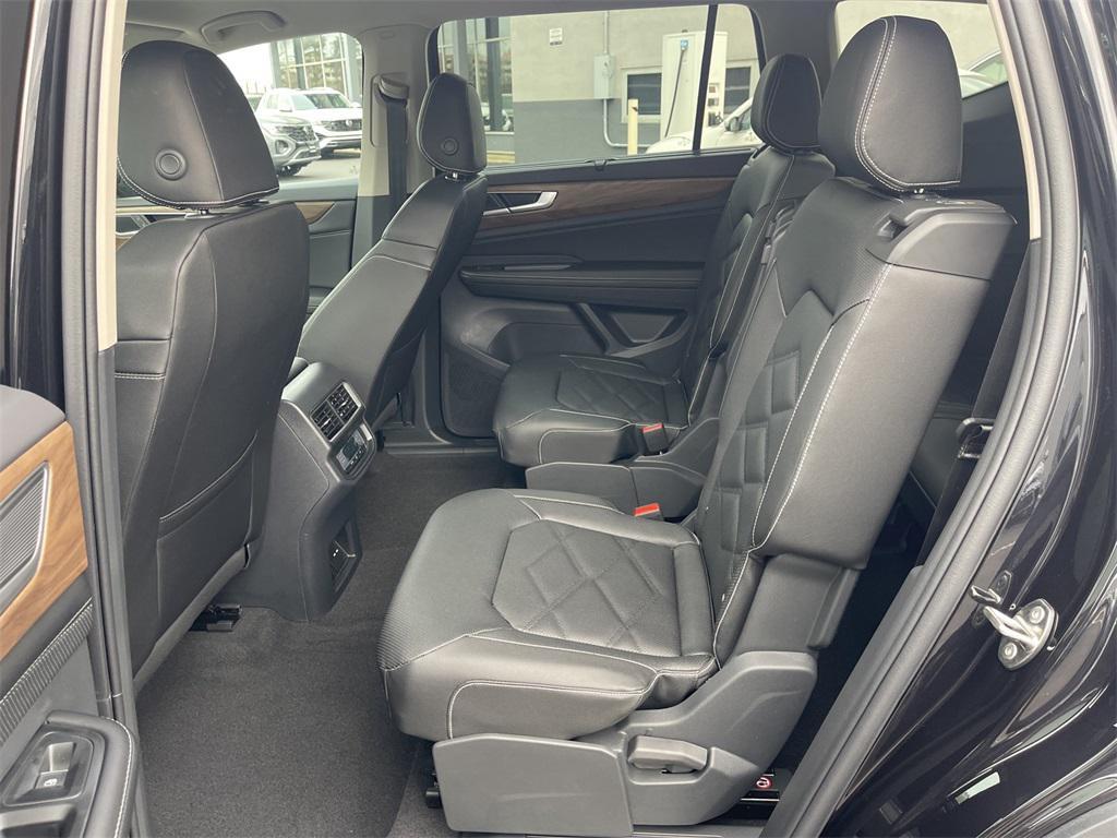 new 2026 Volkswagen Atlas car, priced at $46,258