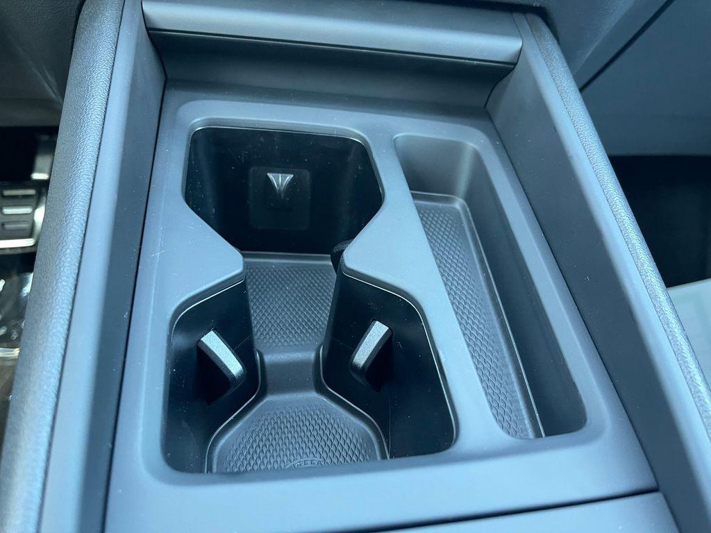 new 2025 Volkswagen Tiguan car, priced at $38,280