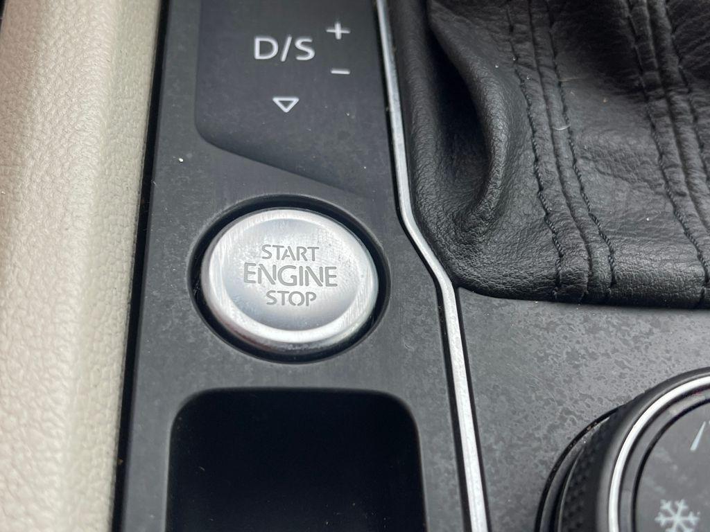 used 2019 Volkswagen Atlas car, priced at $15,991