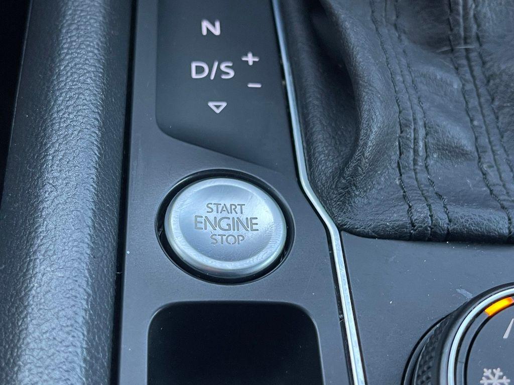 used 2020 Volkswagen Atlas Cross Sport car, priced at $22,992