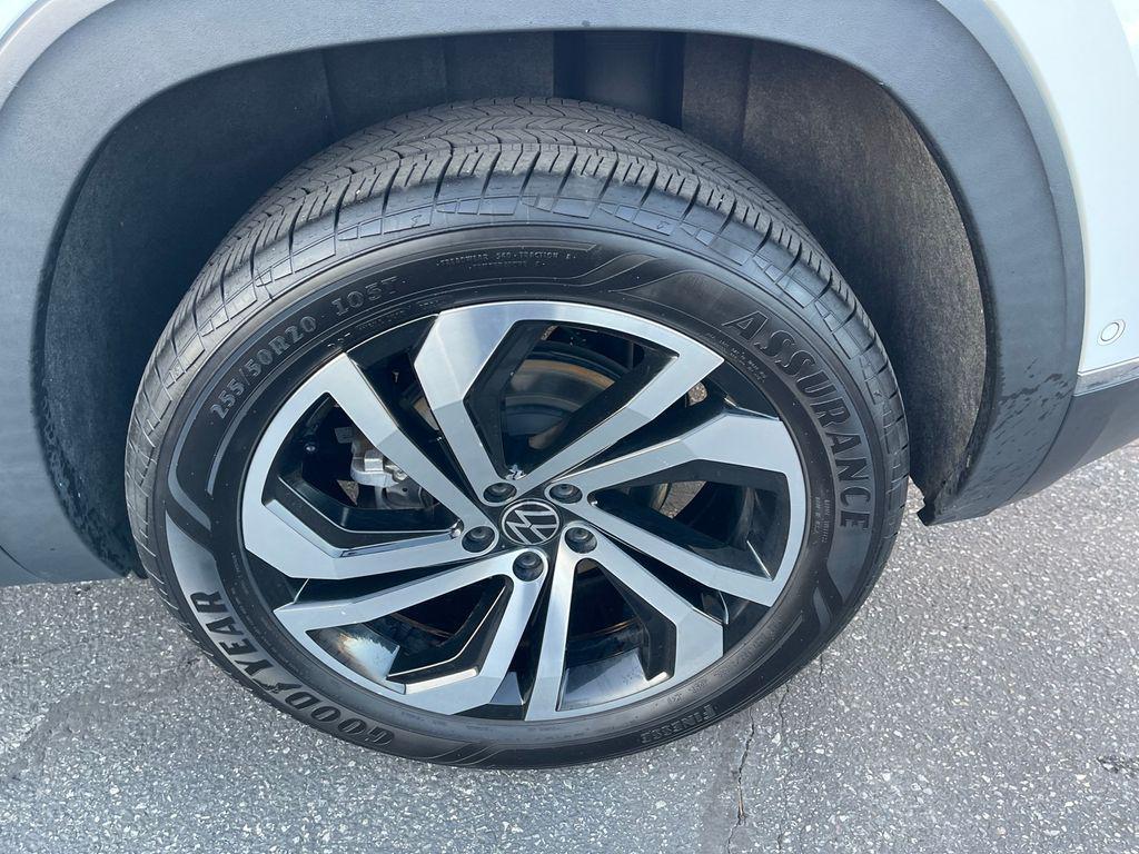 used 2020 Volkswagen Atlas Cross Sport car, priced at $22,992