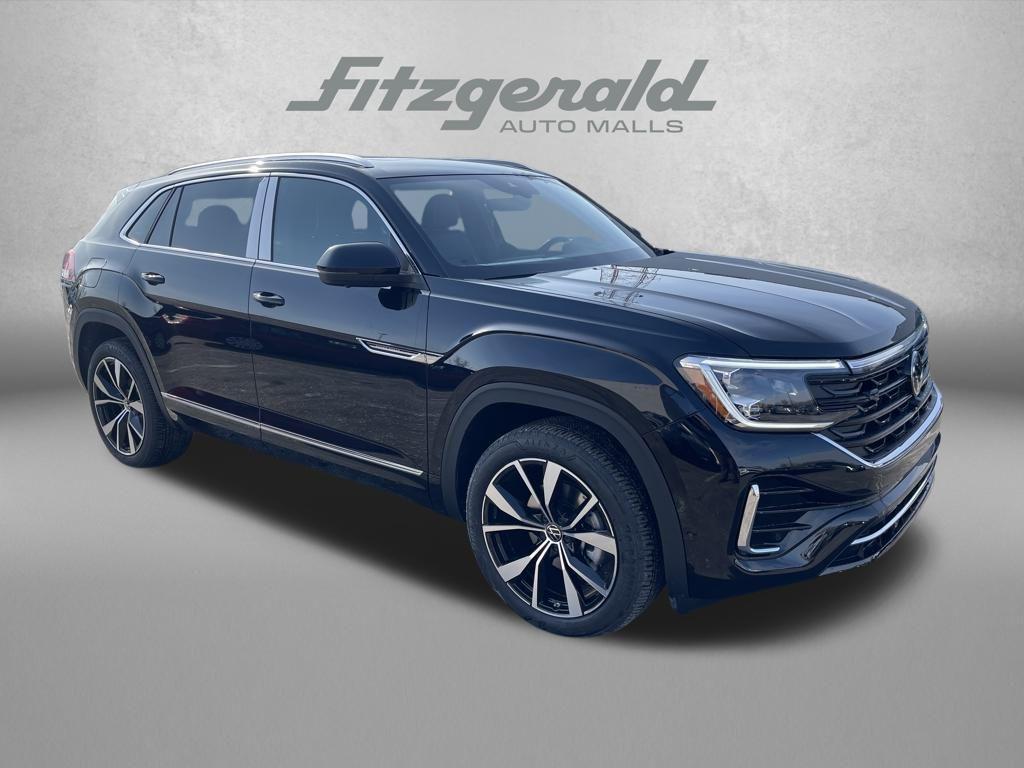 new 2026 Volkswagen Atlas Cross Sport car, priced at $53,574