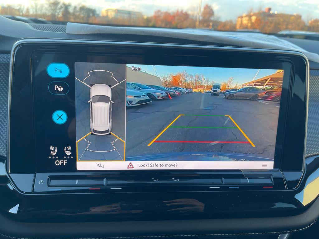 new 2026 Volkswagen Atlas Cross Sport car, priced at $53,776