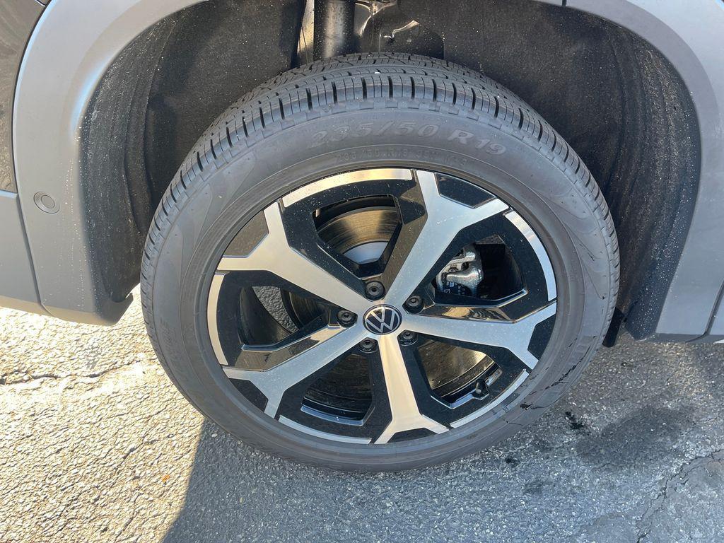 new 2026 Volkswagen Tiguan car, priced at $36,448