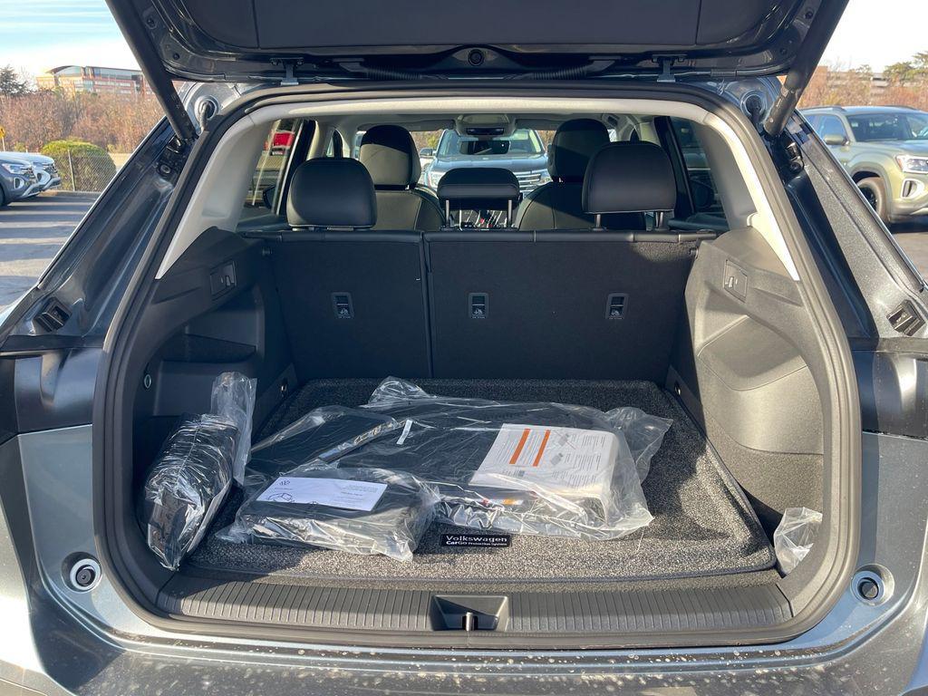 new 2026 Volkswagen Tiguan car, priced at $34,996