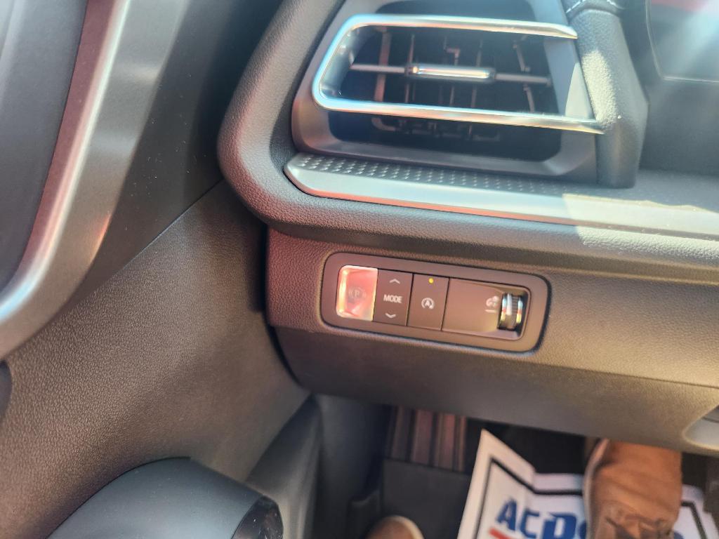 new 2026 Chevrolet Traverse car, priced at $41,814