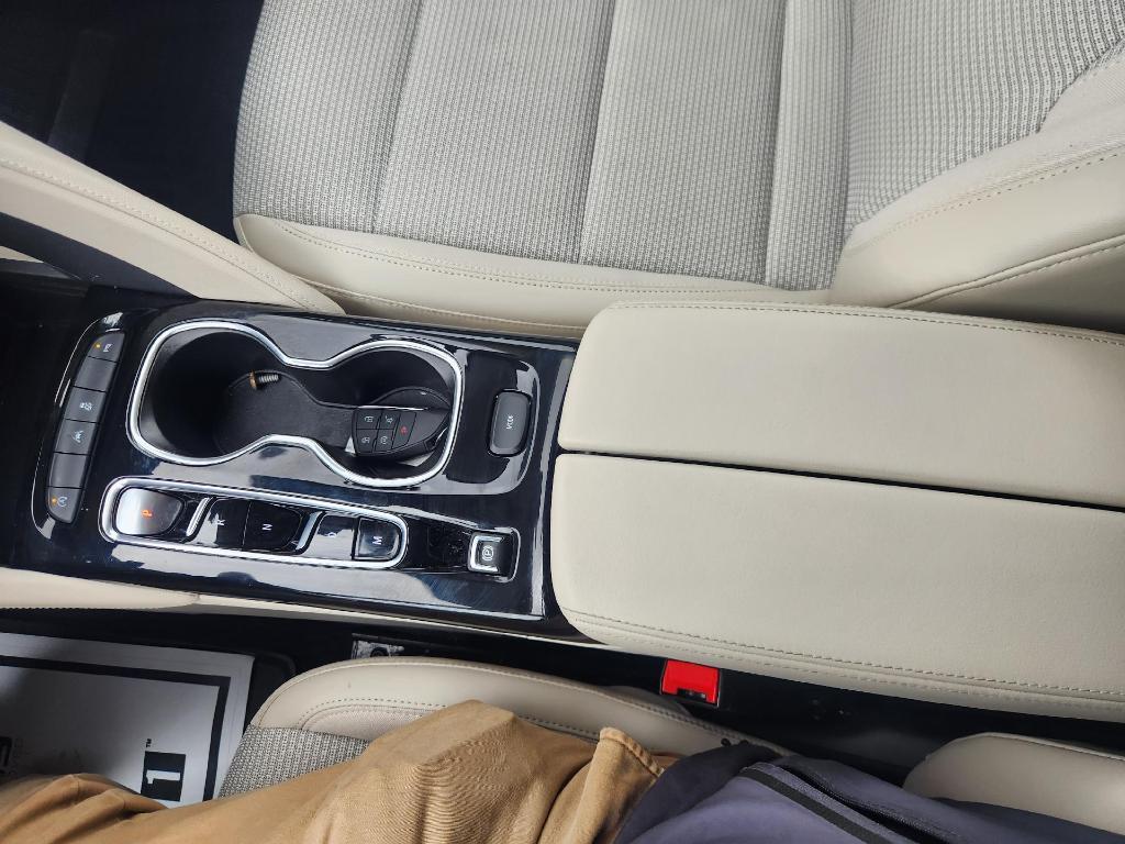 used 2022 Buick Envision car, priced at $26,973