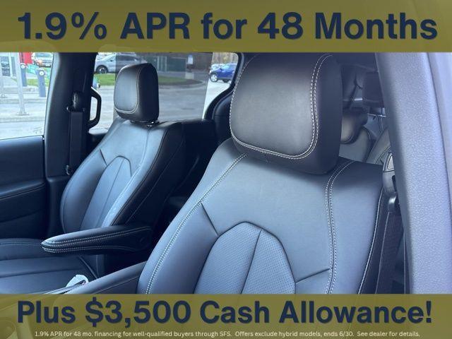 new 2026 Chrysler Pacifica car, priced at $46,510