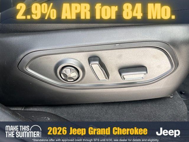 new 2026 Jeep Grand Cherokee car, priced at $50,980
