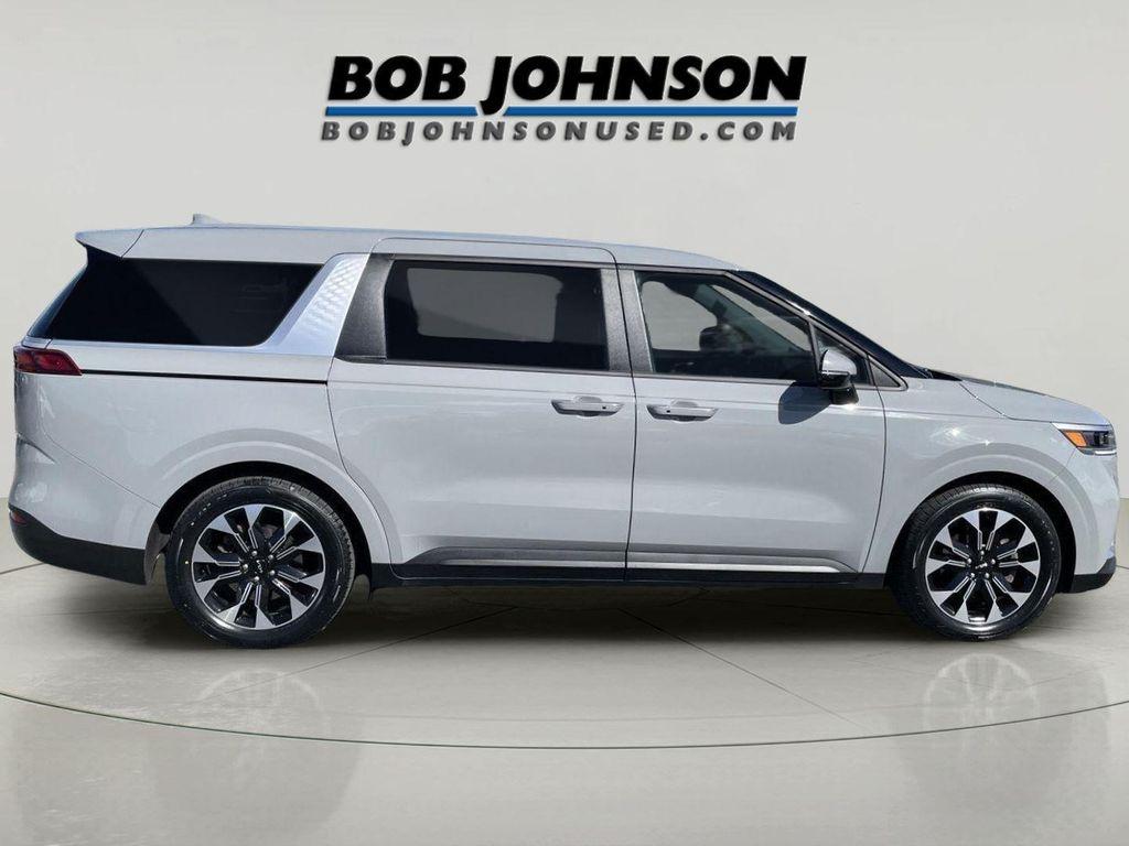used 2024 Kia Carnival car, priced at $35,399