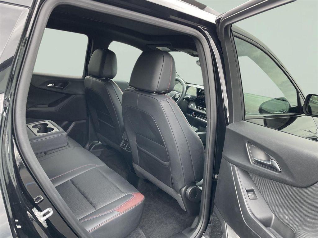 used 2025 Chevrolet Equinox car, priced at $31,689