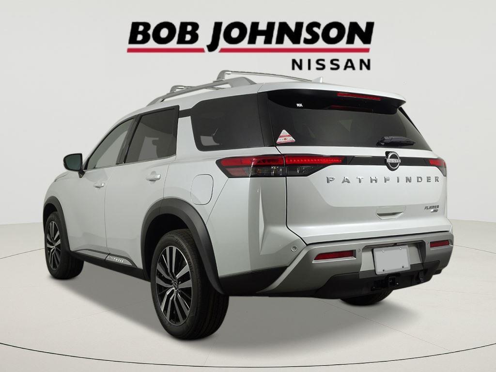 new 2025 Nissan Pathfinder car, priced at $44,103