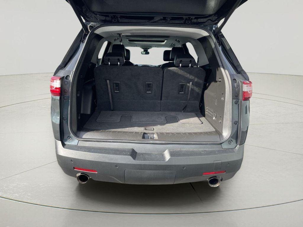 used 2021 Chevrolet Traverse car, priced at $24,989
