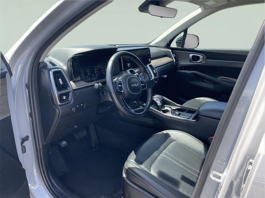 used 2023 Kia Sorento car, priced at $29,398