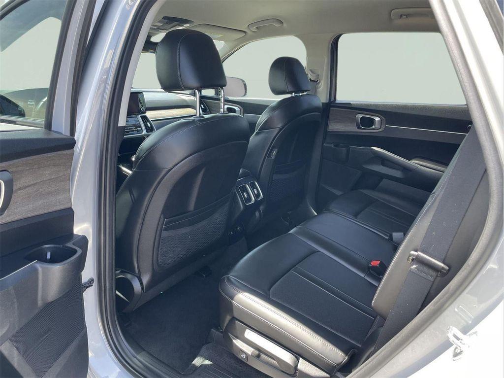 used 2023 Kia Sorento car, priced at $29,398