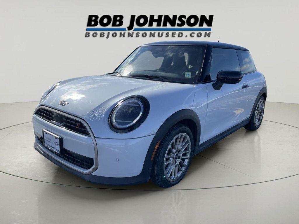 used 2025 MINI Hardtop car, priced at $27,698