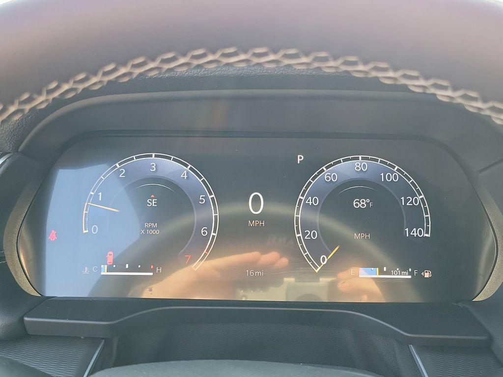 new 2025 Jeep Grand Cherokee car, priced at $32,825