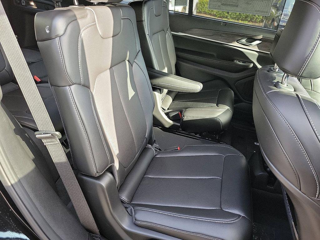 new 2025 Jeep Grand Cherokee L car, priced at $47,660