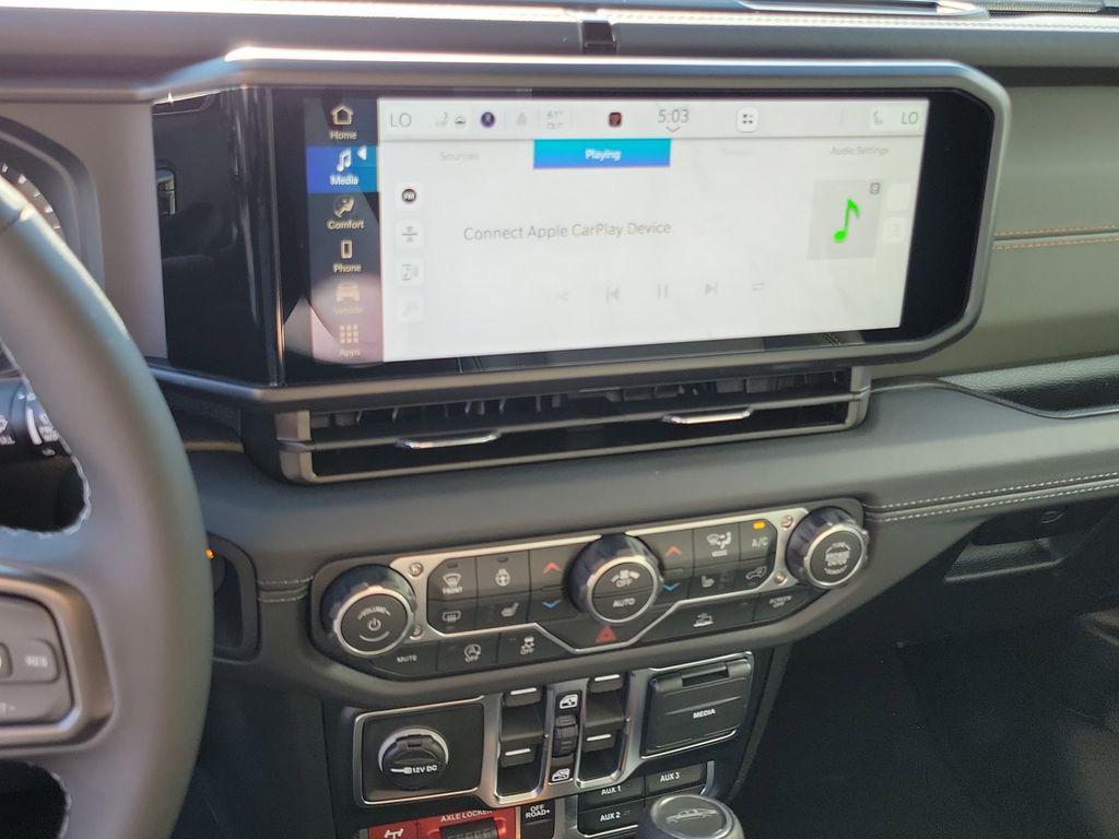 new 2026 Jeep Gladiator car, priced at $55,495