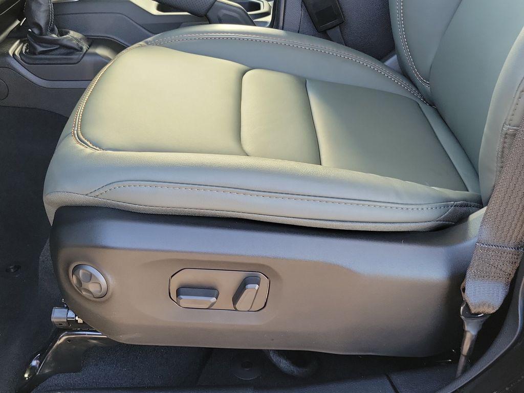 new 2026 Jeep Gladiator car, priced at $55,495