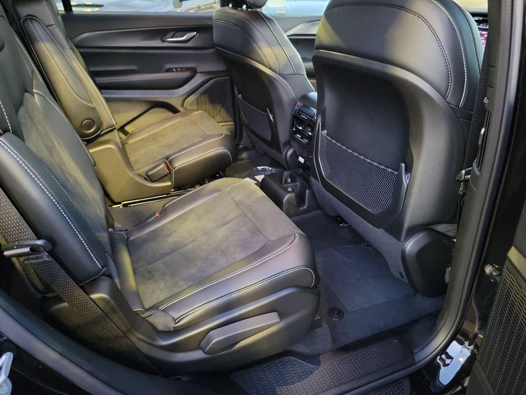 new 2025 Jeep Grand Cherokee L car, priced at $40,275