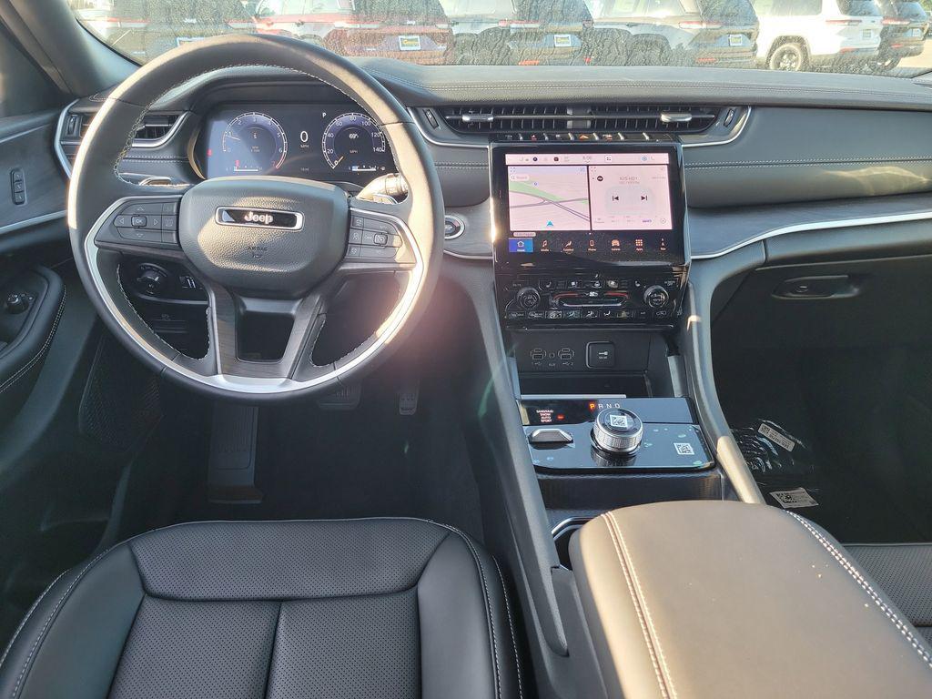 new 2025 Jeep Grand Cherokee L car, priced at $47,660