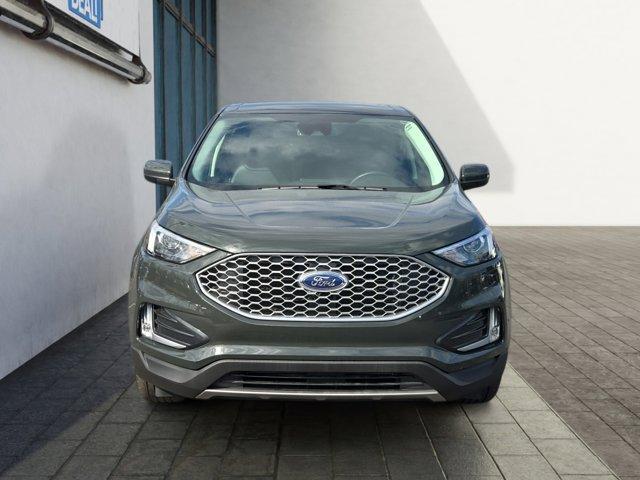 used 2024 Ford Edge car, priced at $27,255