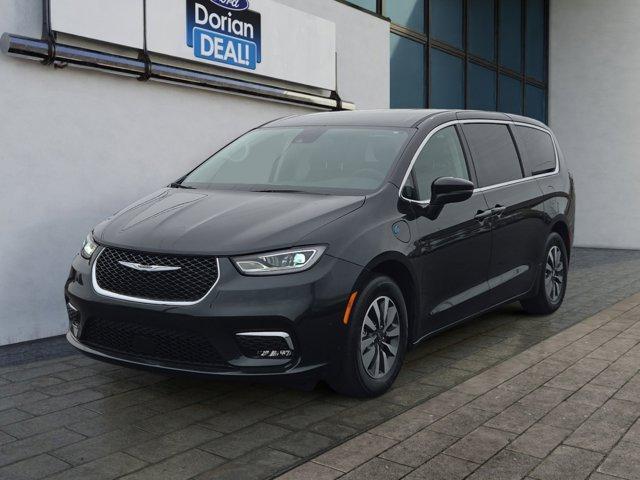 used 2023 Chrysler Pacifica Hybrid car, priced at $28,255