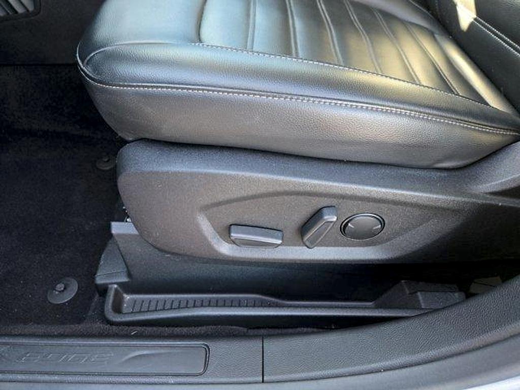 used 2022 Ford Edge car, priced at $23,995