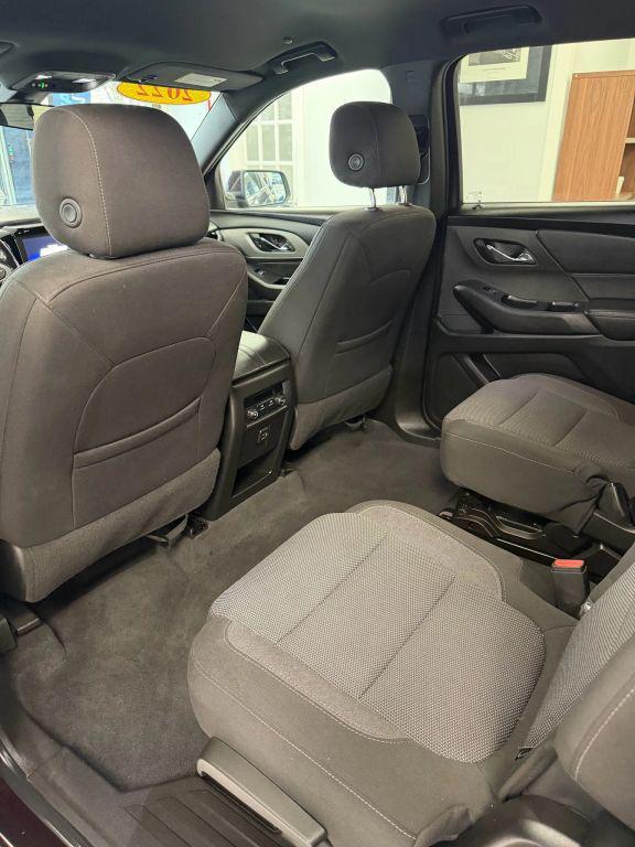 used 2022 Chevrolet Traverse car, priced at $28,650