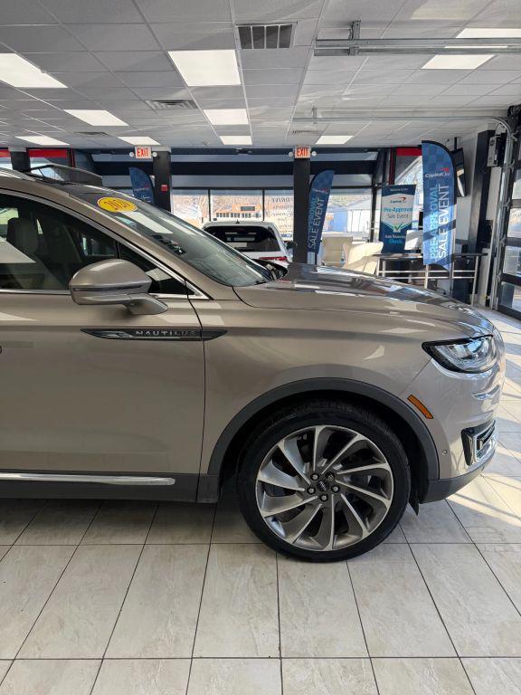 used 2020 Lincoln Nautilus car, priced at $13,800