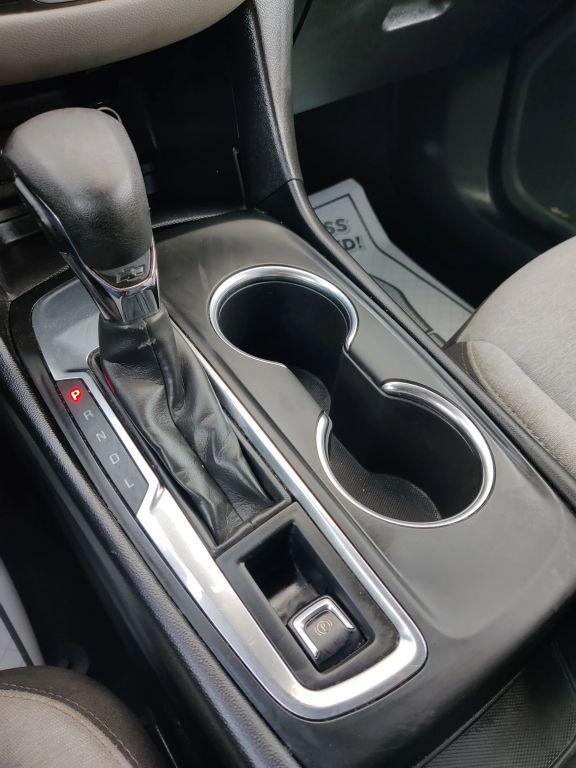 used 2022 Chevrolet Equinox car, priced at $16,995