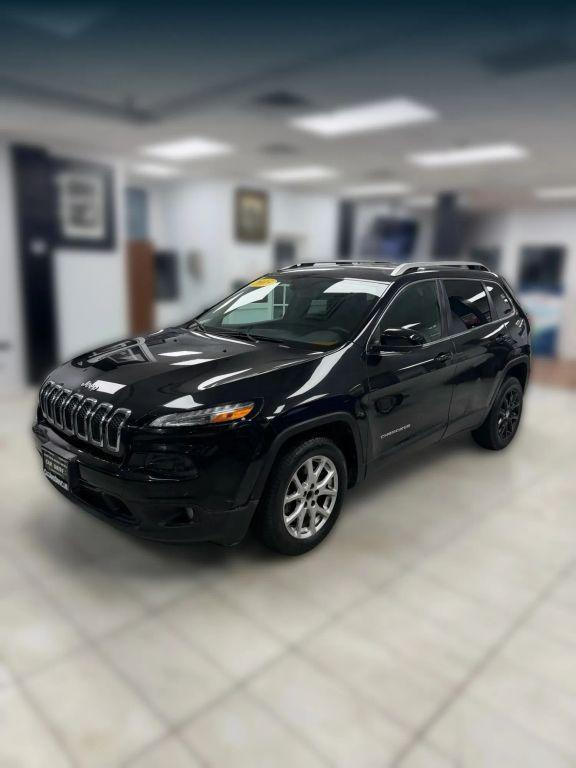 used 2015 Jeep Cherokee car, priced at $7,500