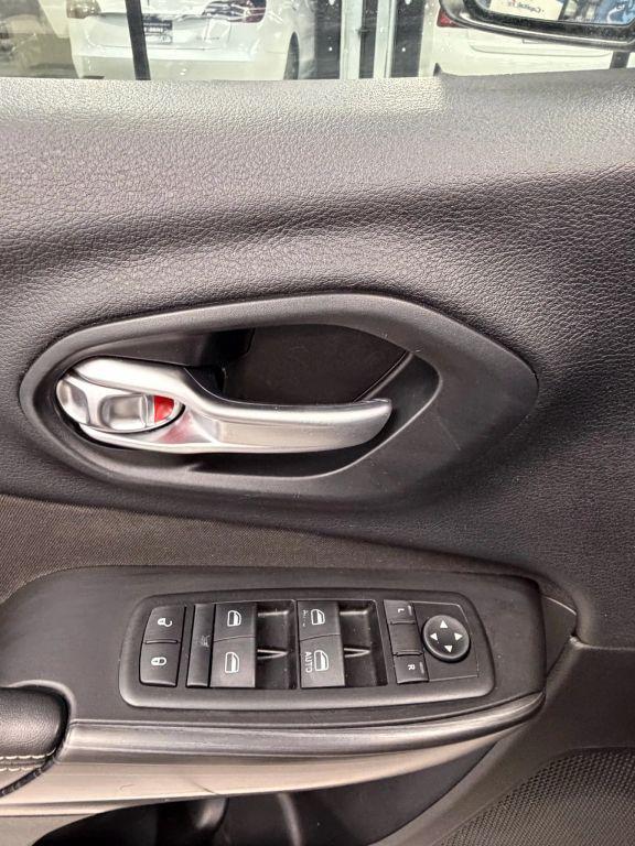 used 2015 Jeep Cherokee car, priced at $7,500