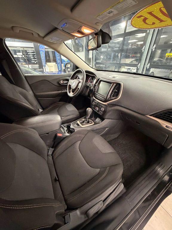 used 2015 Jeep Cherokee car, priced at $7,500
