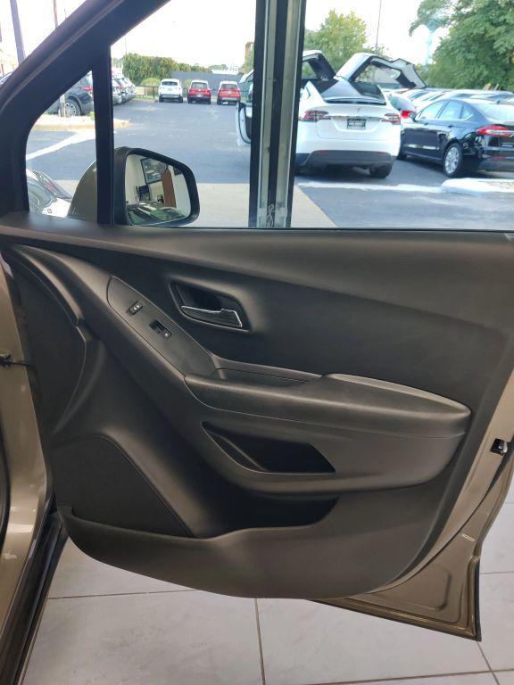 used 2021 Chevrolet Trax car, priced at $12,995