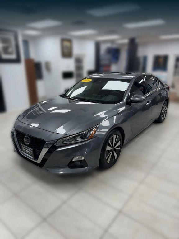 used 2019 Nissan Altima car, priced at $13,500