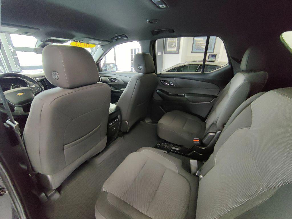 used 2023 Chevrolet Traverse car, priced at $23,995