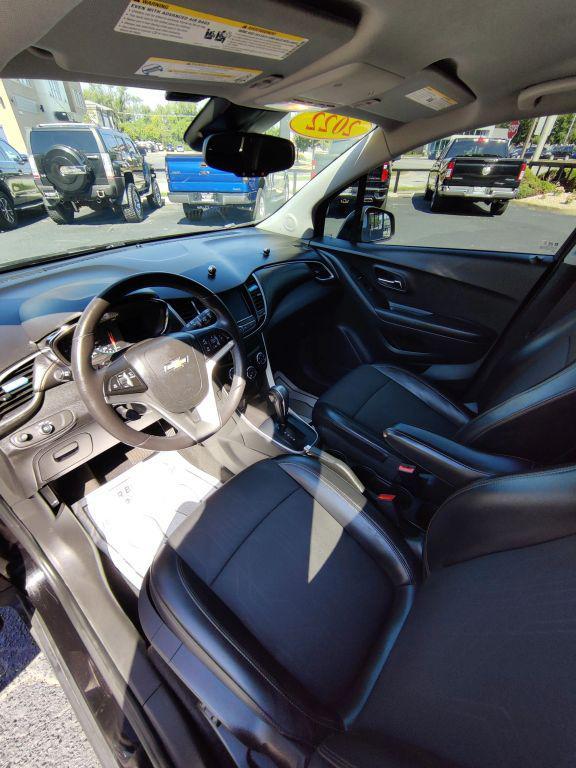 used 2022 Chevrolet Trax car, priced at $18,995