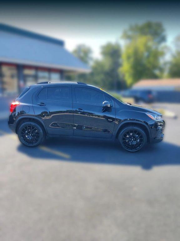 used 2022 Chevrolet Trax car, priced at $18,995