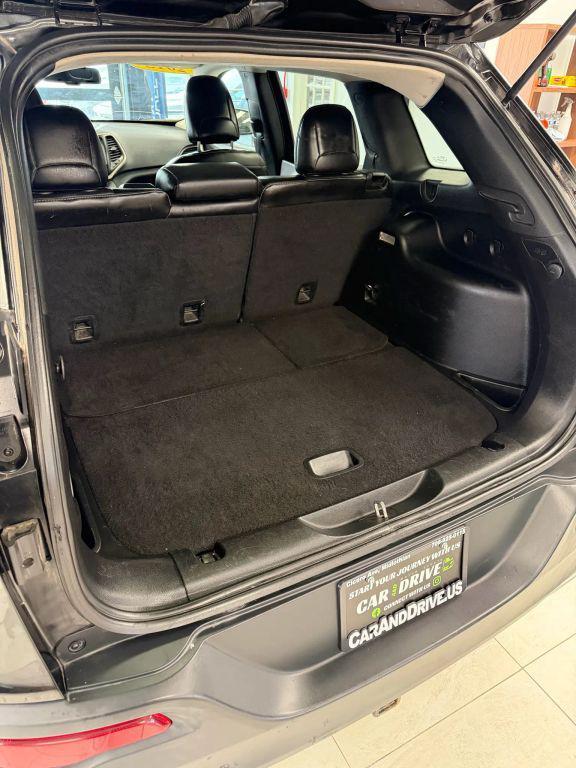 used 2015 Jeep Cherokee car, priced at $8,800