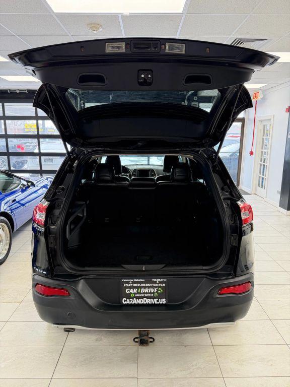used 2015 Jeep Cherokee car, priced at $8,800
