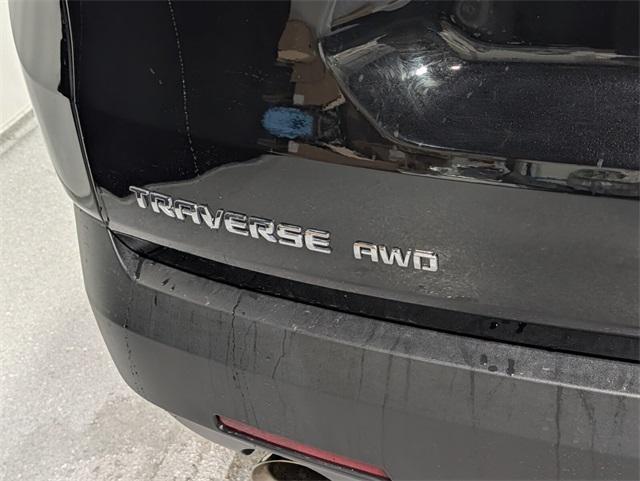 used 2023 Chevrolet Traverse car, priced at $32,888