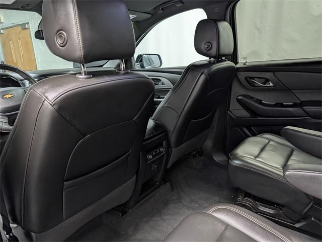 used 2023 Chevrolet Traverse car, priced at $32,888